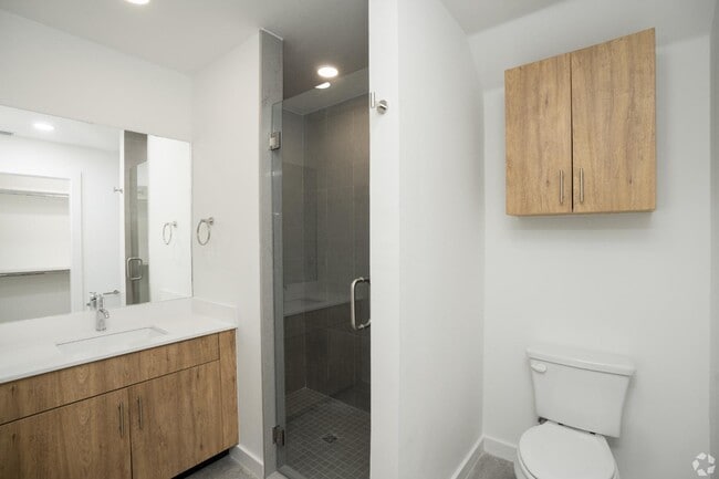 Building Photo - 4001 Jenna Ln