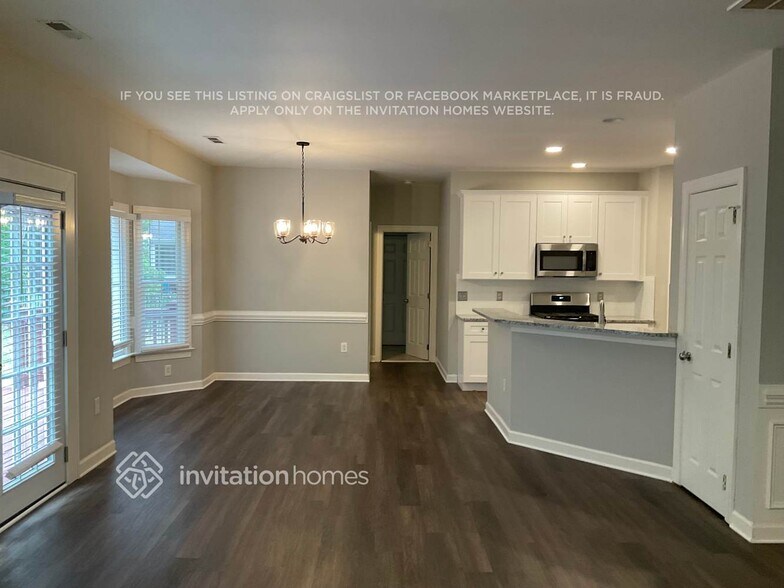 Building Photo - 6437 Dawnmist Ln