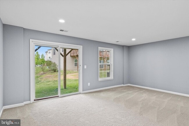 Building Photo - 6190 Willow Pl