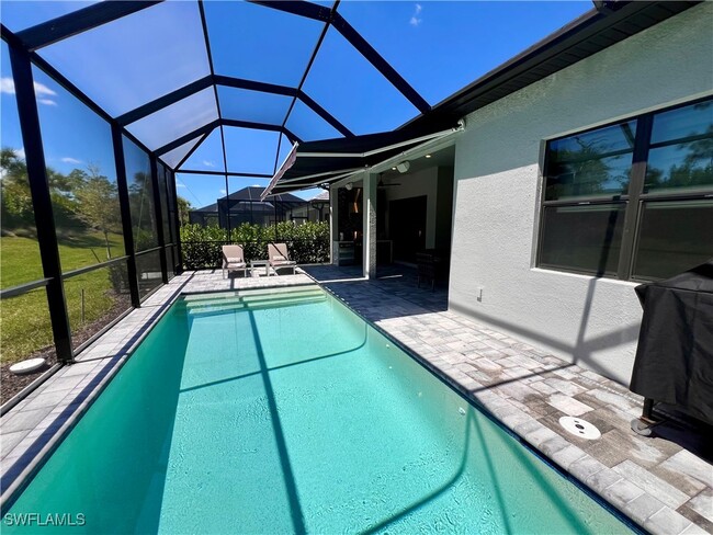 Building Photo - 6690 Pennyroyal Dr