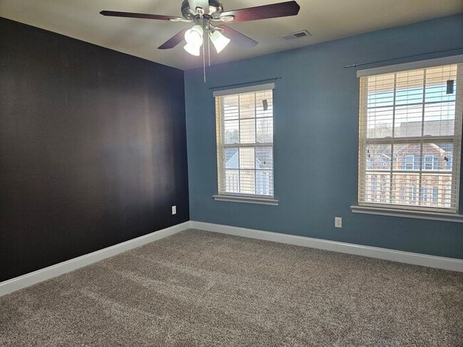 Building Photo - Beautiful Wellesley Home with a Corner Lot