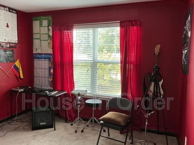 Building Photo - 363 Faulkner Dr