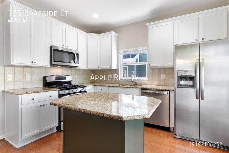 Building Photo - 125 Braeside Ct