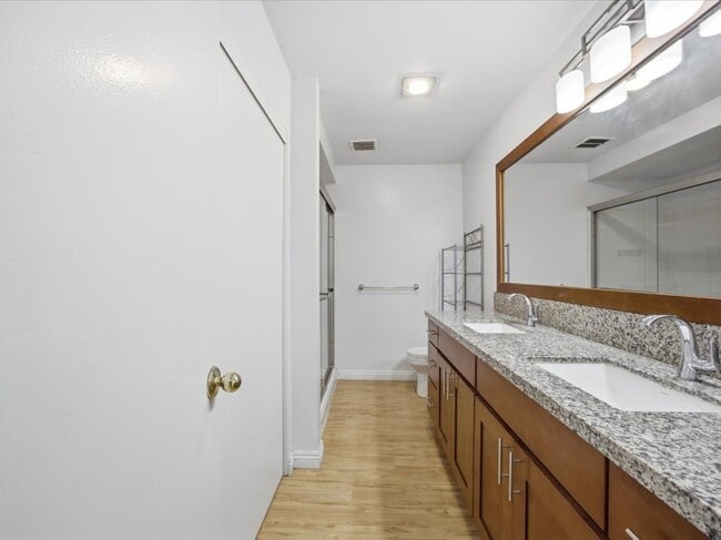 Building Photo - 3604 W Estates Ln