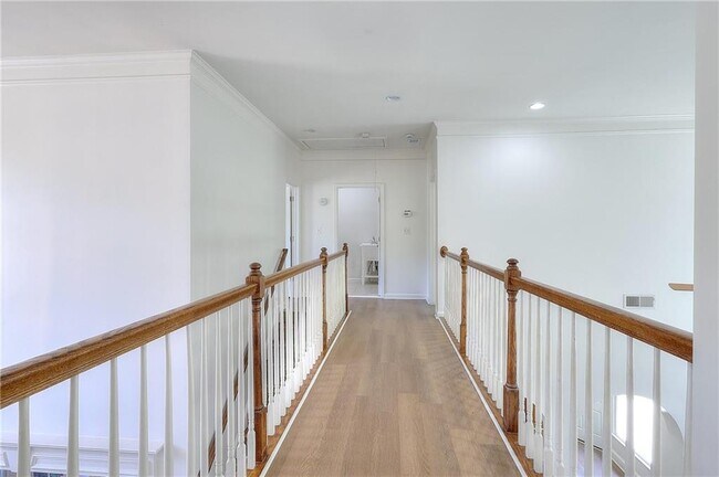 Building Photo - 195 Beracah Walk