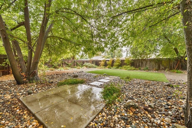 Building Photo - Charming Fully Remodeled 3-Bedroom Home wi...