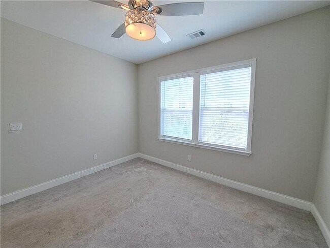 Building Photo - 637 Stan Hope Ln