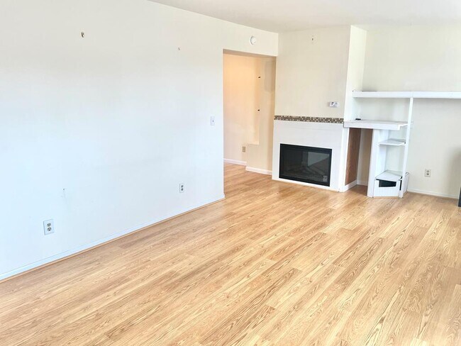 Building Photo - 7141 Margarets Ln