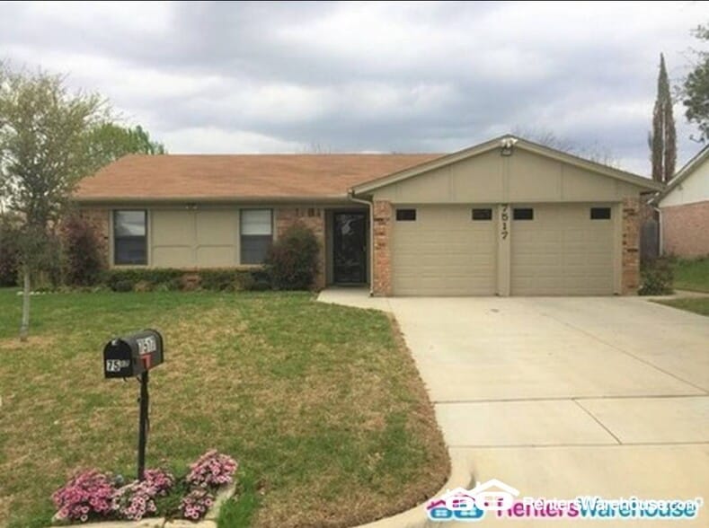 Building Photo - 7517 Oak Ridge Dr