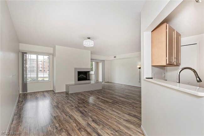 Building Photo - 26101 Village Ln