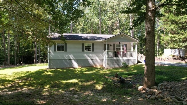 Primary Photo - 186 River Trace Dr
