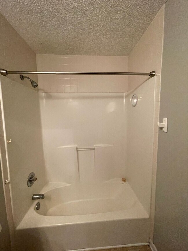 Building Photo - Rolling Acres Subdivision