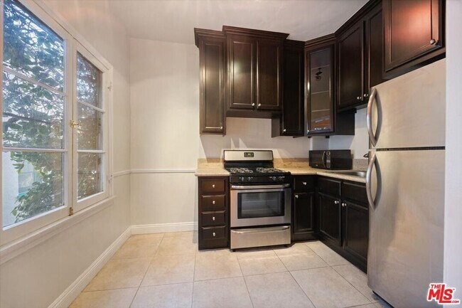 Building Photo - 6217 Orange St