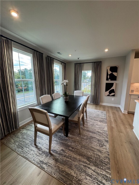 Building Photo - 8001 Lake Laurel Ln