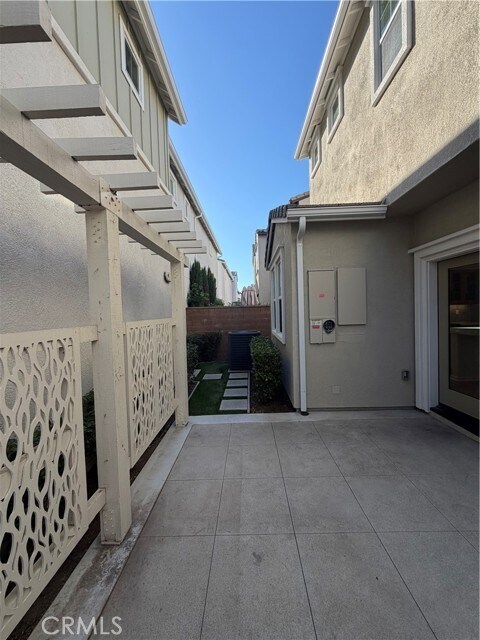 Building Photo - 4029 Summer Wy