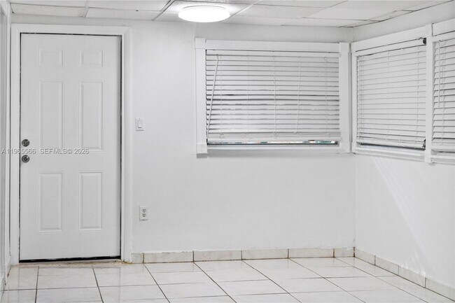 Building Photo - 5831 Taylor St