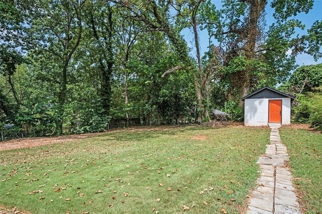 Building Photo - 1778 Flintwood Dr SE