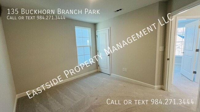 Building Photo - 135 Buckhorn Br Pk