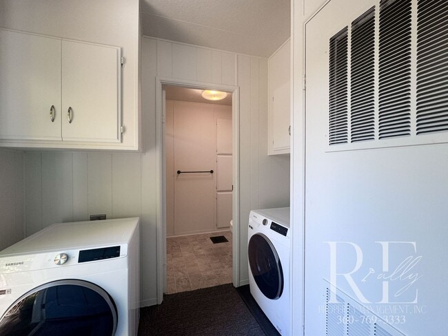 Building Photo - Coastal 3-Bed Home with Stunning Puget Sou...