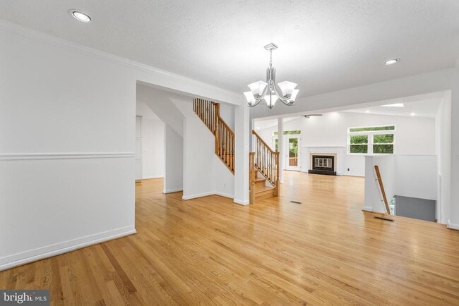 Building Photo - 13320 Scibilia Ct