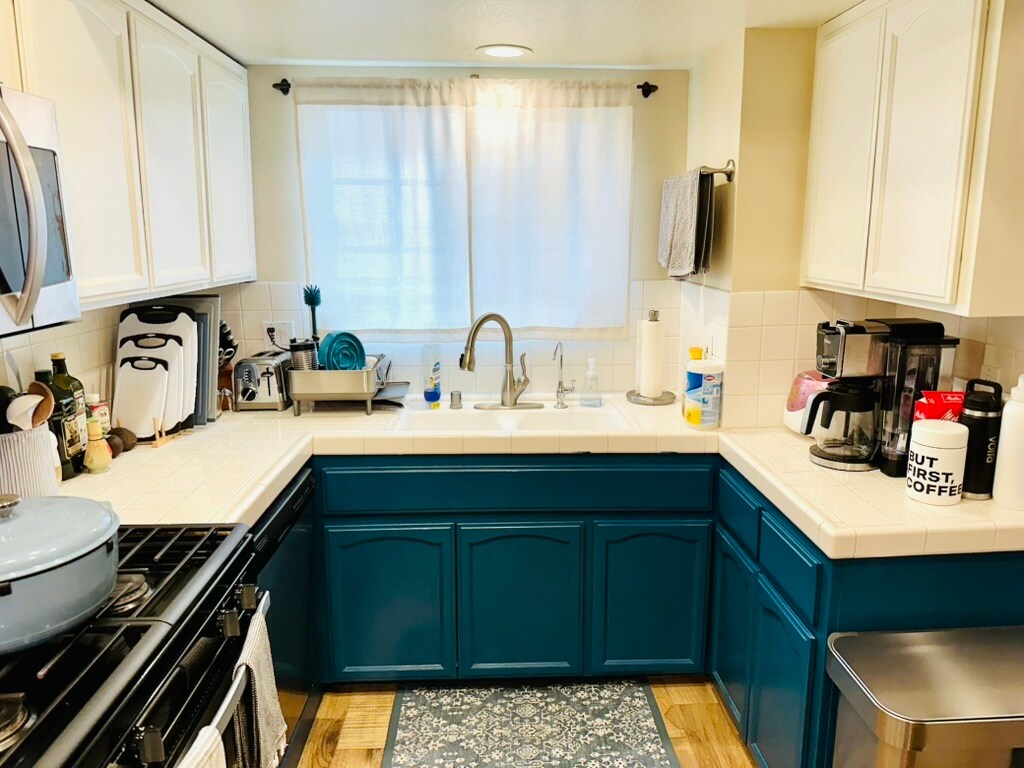 Building Photo - 537 N Adams St