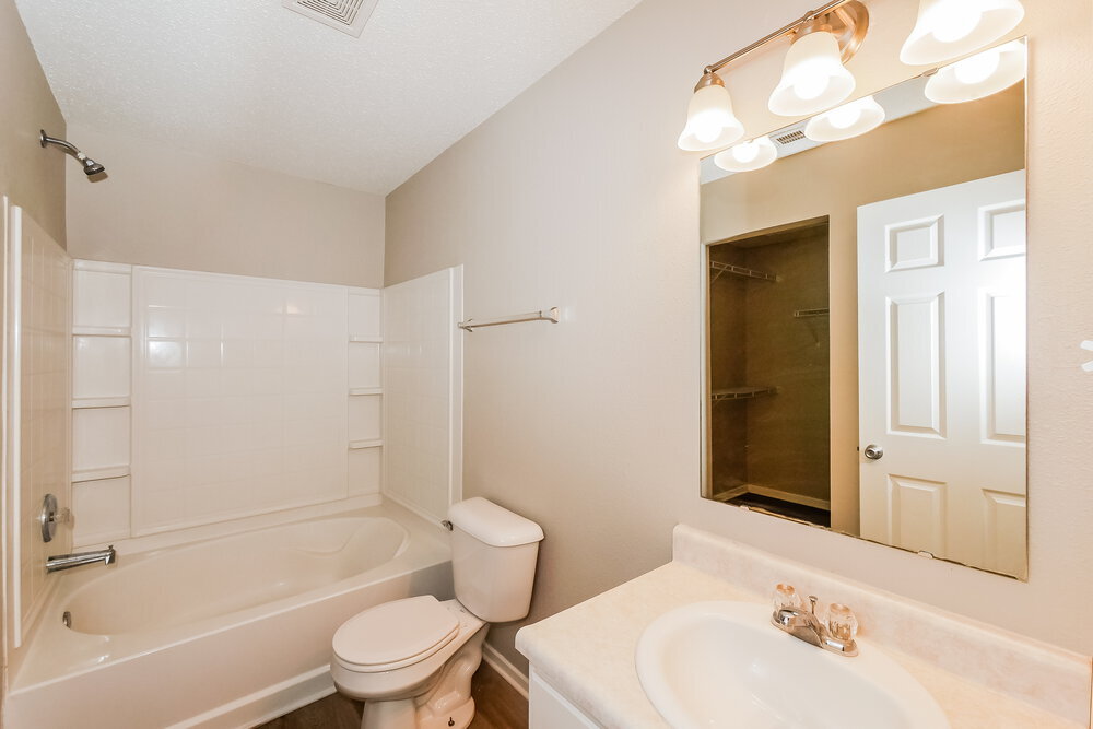 Building Photo - 936 Brookstone Dr