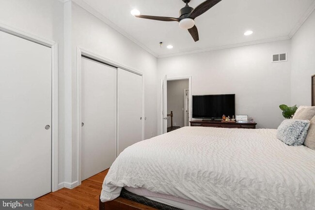 Building Photo - 1254 S Peach St