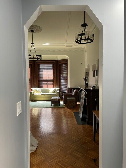 Building Photo - 171 Beacon St