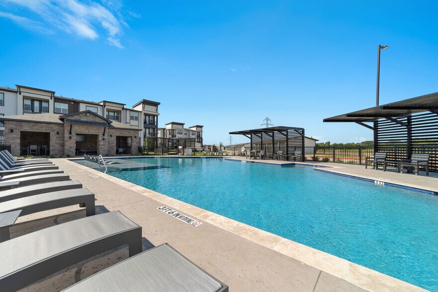 Building Photo - NorthPark Apartment Homes