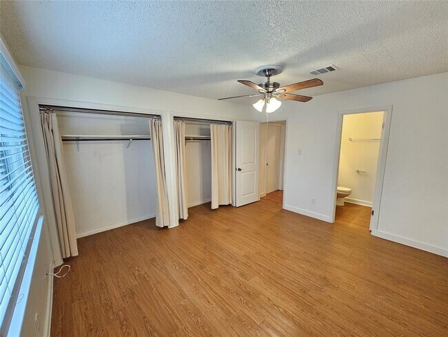 Building Photo - 8005 Creekmere Ln
