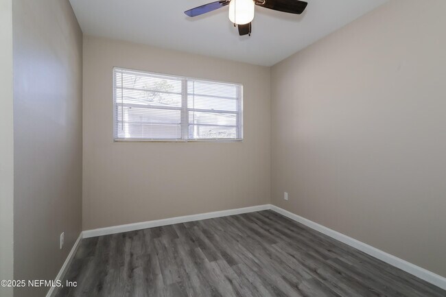 Building Photo - 7953 Patou Dr S
