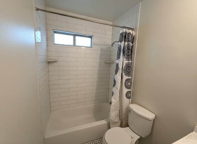 Building Photo - 311 Griswold Ave