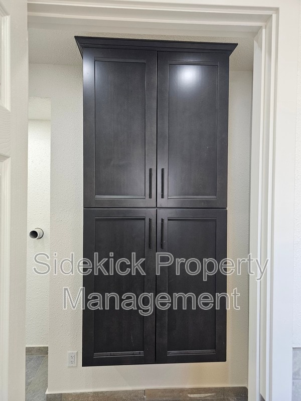 Building Photo - 1157 S Townsend Ave