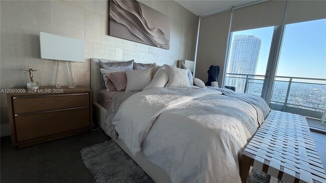 Building Photo - 92 SW 3rd St