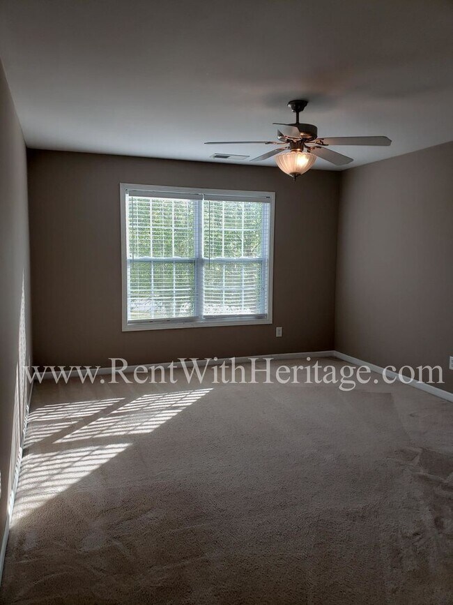 Building Photo - WOW! AMAZING HOME WITH ALL THE UPGRADES!! ...