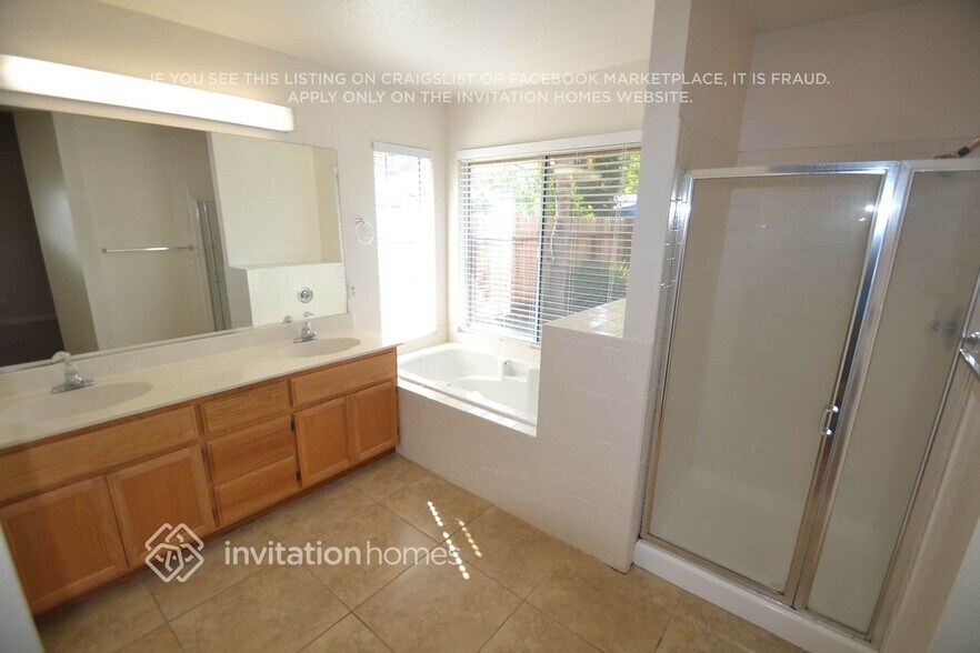 Building Photo - 878 Cedar Canyon Cir