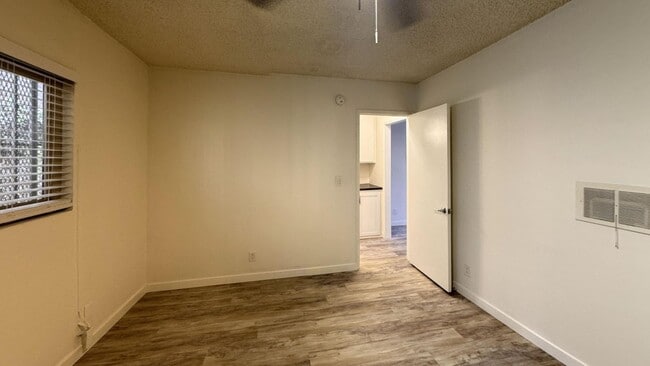 Building Photo - 45 Rose Ave