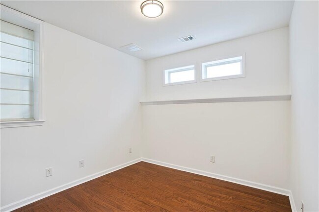 Building Photo - 4398 Village Field Place