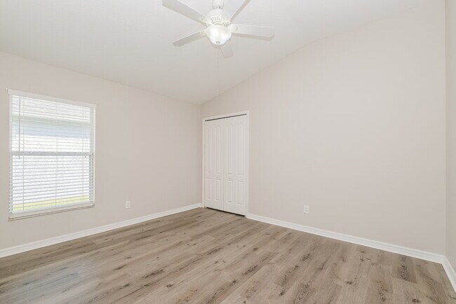 Building Photo - 7602 Citrus Blossom Dr