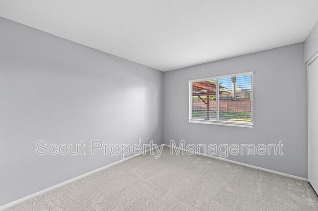 Building Photo - 31654 Granville Dr