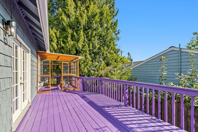 Building Photo - 4bd/2.75ba Seattle Home