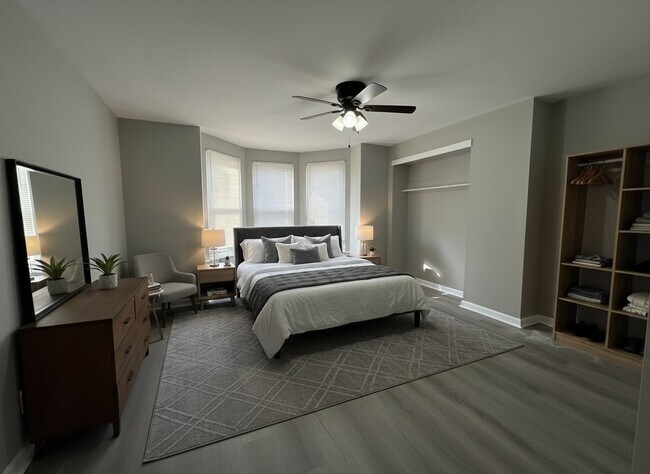 Building Photo - 1839 E Ontario St