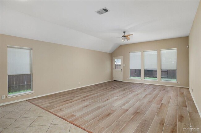 Building Photo - 3007 San Rafael St