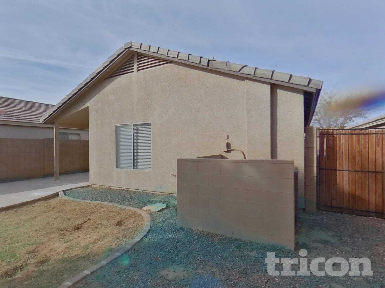 Building Photo - 22671 Scott Dr