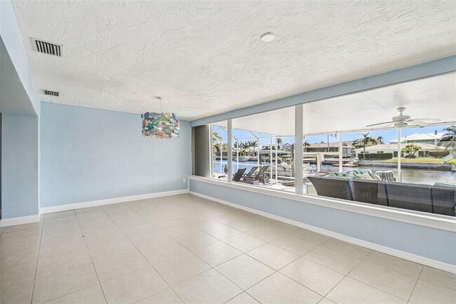 Building Photo - 5050 Porpoise Pl