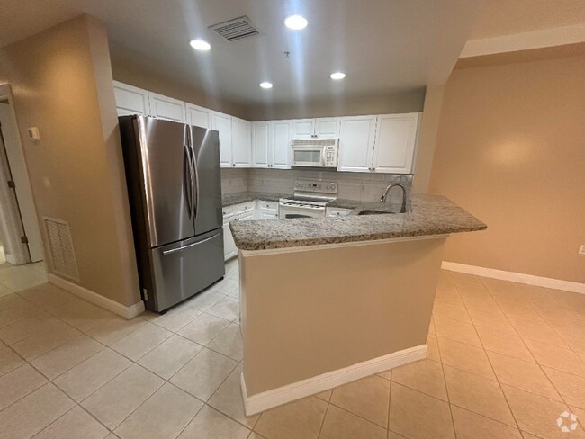 Building Photo - 3944 Pomodoro Cir