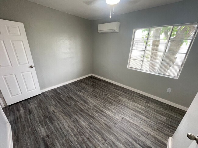 Building Photo - Remodeled Two Bedroom In Desirable Historical Tucson Neighborhood!!
