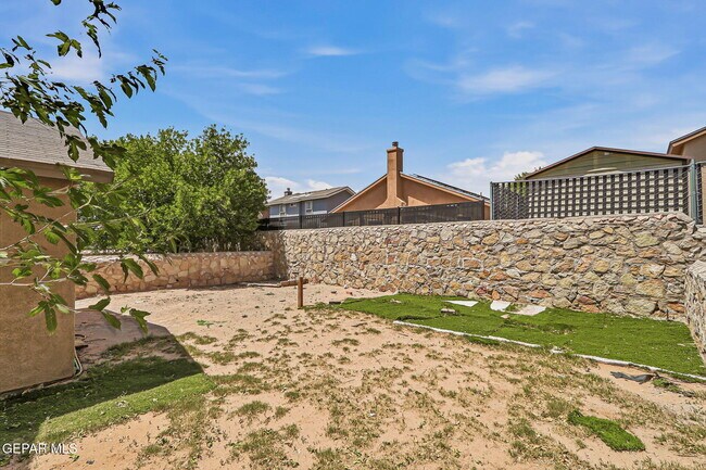 Building Photo - 7261 Sachet Cliff Dr