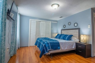 Building Photo - 1731 Grayson Dr