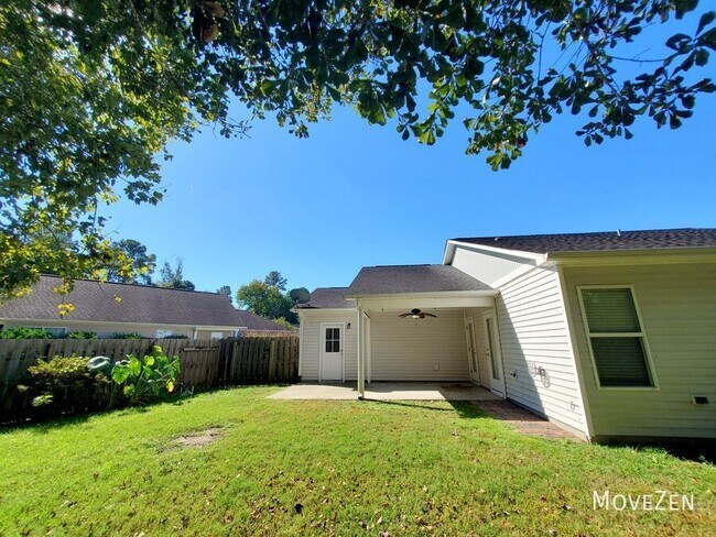 Building Photo - 2419 Red Maple Cir